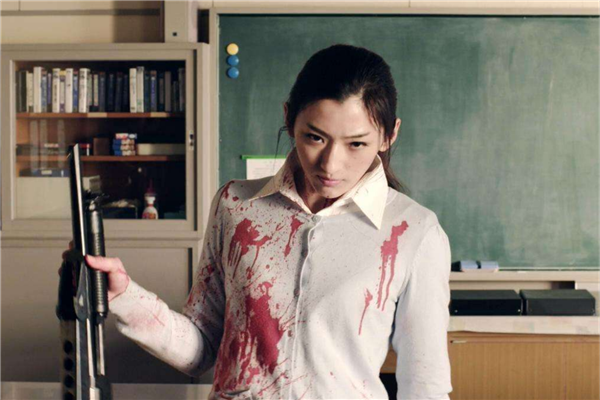 最吓人的日本电影:排名 午夜凶铃和鬼来电均上榜