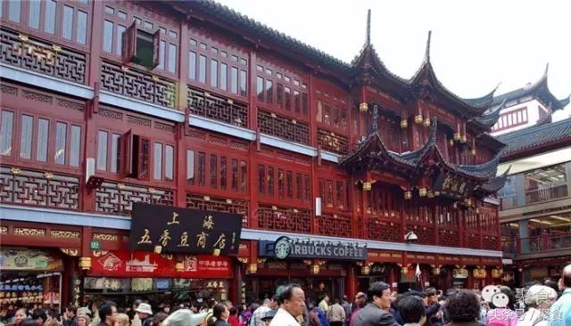 上海这条美食街满满都是网红小吃，快要控制不住自己了！