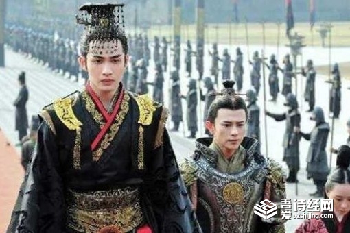 秦汉时期龙袍为什么是黑色 皇帝龙袍颜色有什么说法