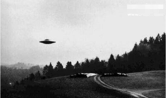94年黑龙江凤凰山事件 数百人目击到UFO(已成未解之谜)