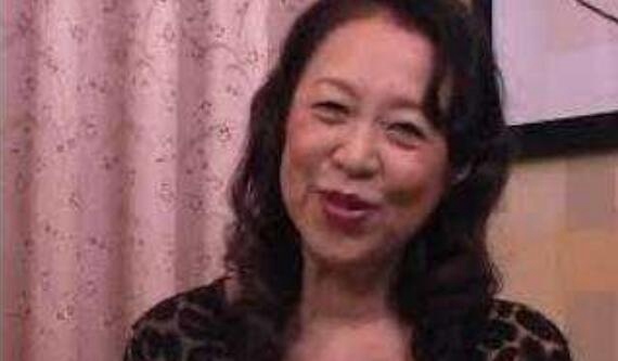 日本最老女优帝冢真织 71岁出道80岁隐退只和帅哥拍
