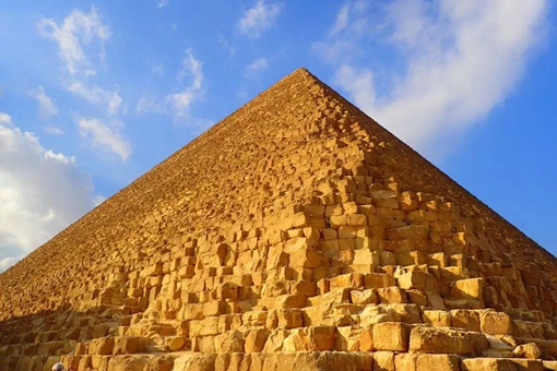 金字塔为什么叫金字塔 金字塔叫法和康有为有什么关系