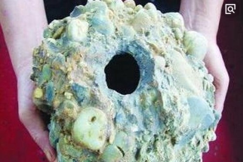 破解金陵神罐奇石之谜 历经万年自然形成的空心彩石/罕见
