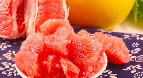 孕妇能吃红柚子吗？可以吃/吃了促进胎儿发育不宜多吃