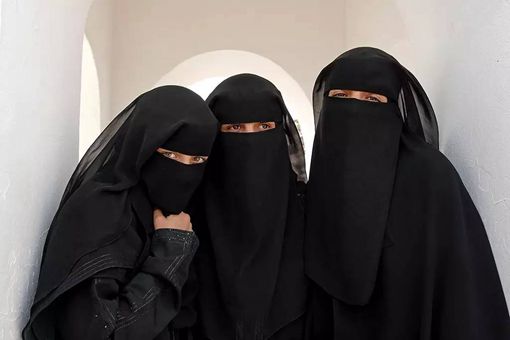阿富汗塔利班为何要求女人必须戴头巾