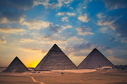 埃及金字塔的恐怖传说有哪些?埃及金字塔的神秘传说其实很假很假