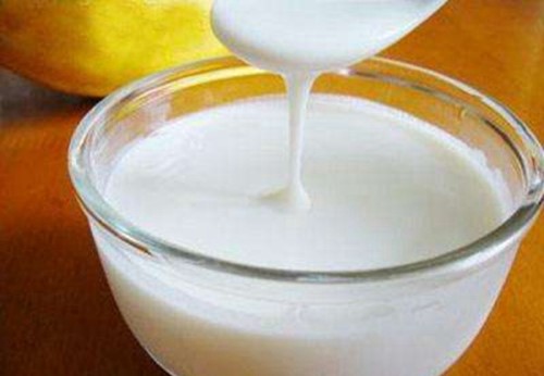 喝酸奶有什么？好处和坏处 喝酸奶有什么？作用和效果