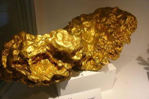 世界上最大的金矿石图片 现在保存在哪里