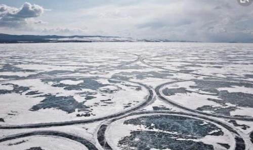 科学揭秘全球罕见冰圈之谜 冰圈形成条件冰块断裂形成