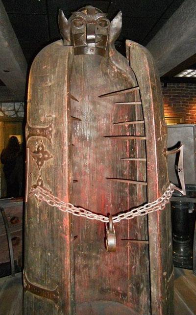中世纪15大酷刑 刑具让人发麻